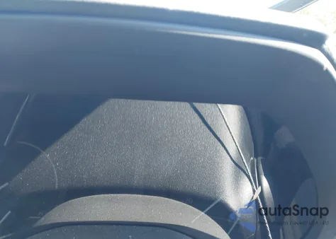 2021 Toyota Sienna Xle z USA, uszkodzony, nr VIN 5TDYRKEC2MS003444